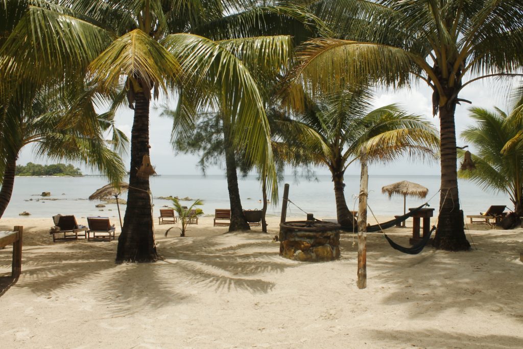 Bungalow, Front Beach